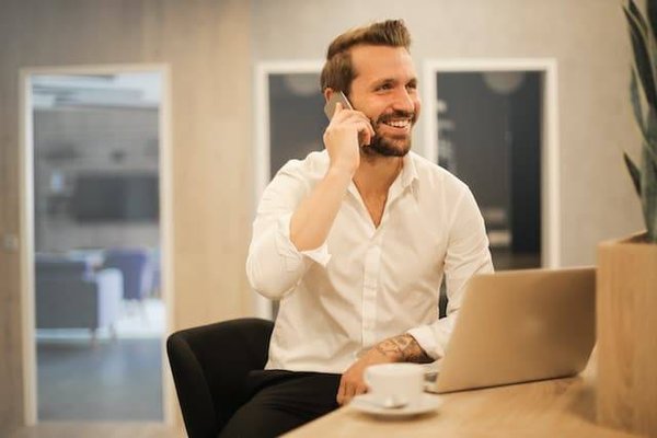 Comment rédiger un CV percutant et adapté à son profil?